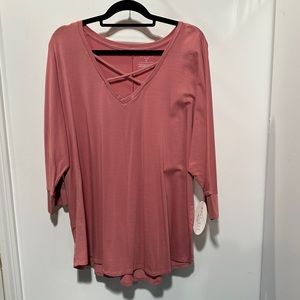 NEW Boutique Plus - Size 1X top - Mauve color - pretty Criss Cross Neckline